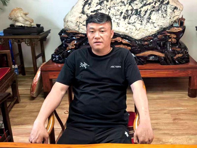 李振亮：枕泰山而生，与奇石为友